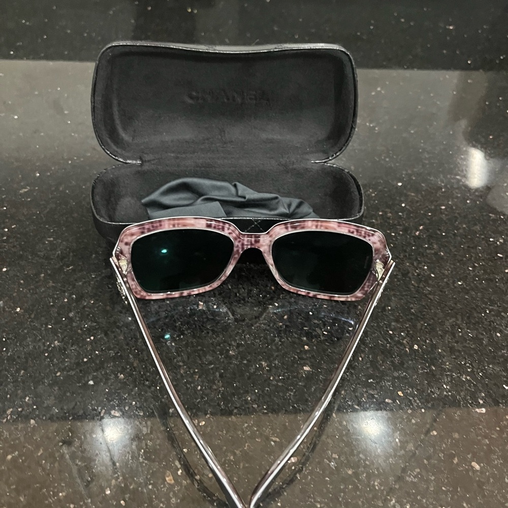 Authentic Big Chanel Sunglasses - Picture 4 of 5